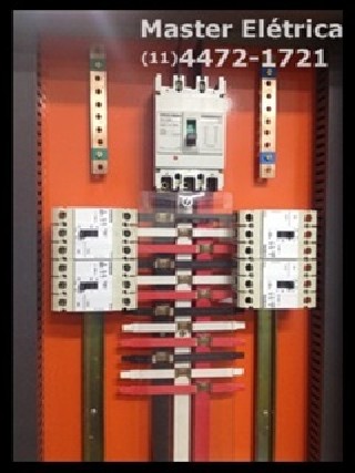 Foto 1 - Montagem em painis eltricos